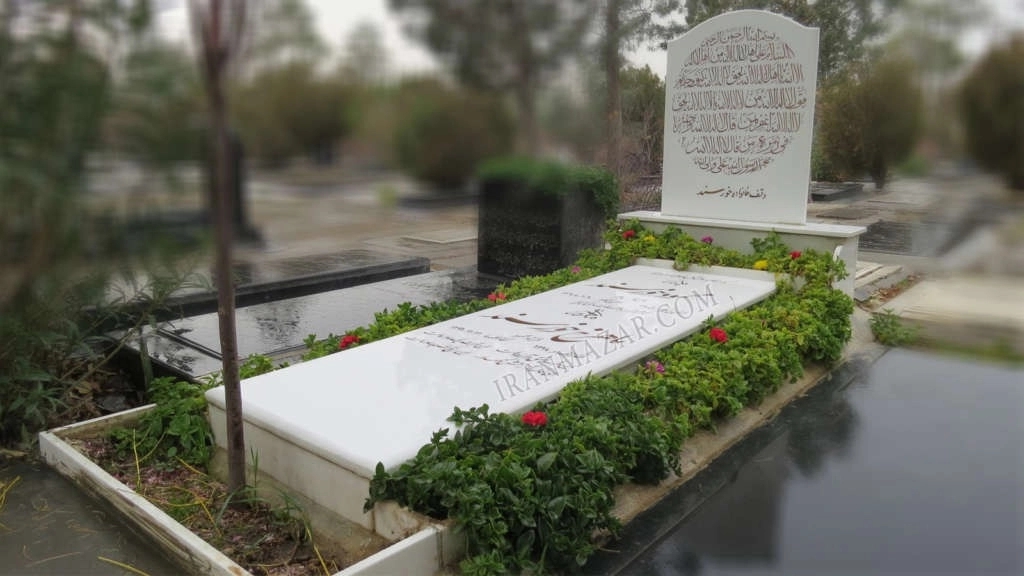 The essential characteristics of tombstones The essential characteristics of tombstones
